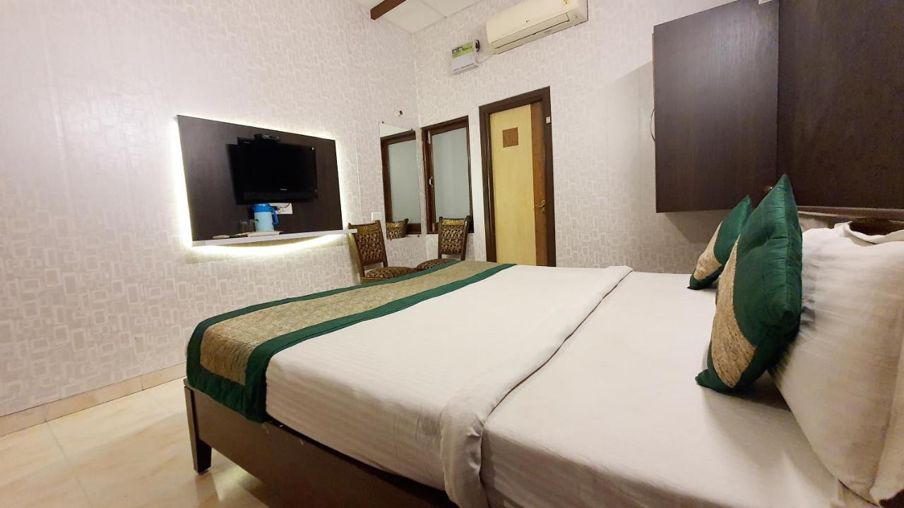 Hotel Amritsar Inn Exterior photo